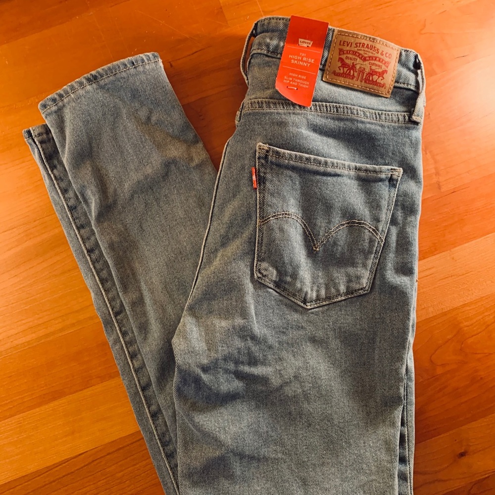 High Waisted Levi’s Jeans